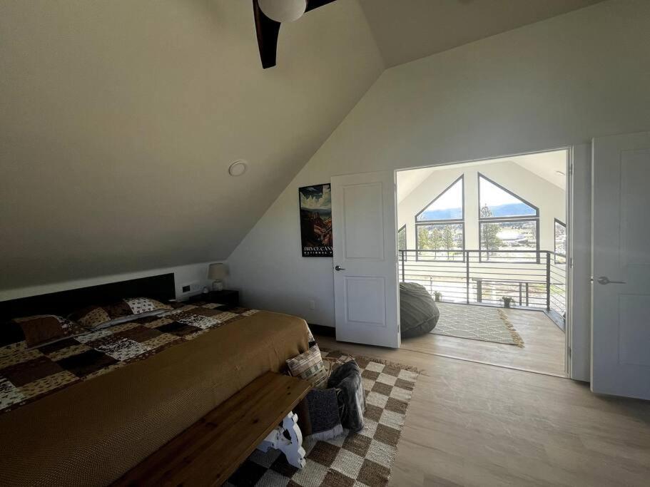 Villa Red Rock Retreat Stunning Floor To Ceiling Views Hatch Exterior foto